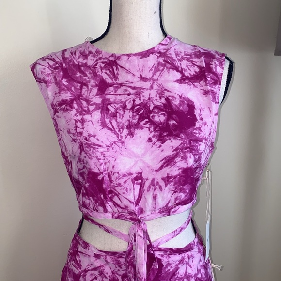 NWT Beivy Dolls Kill Don’t Kill My Vibe Tie Dye Skirt Top Set Medium - Picture 3 of 6